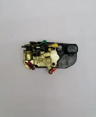 Chrysler PT Cruiser Front door lock