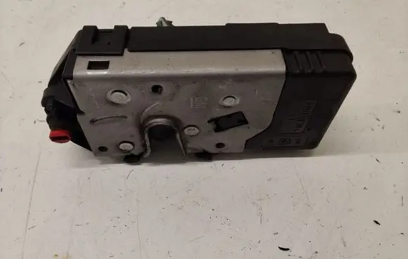 Opel Meriva A Rear door lock 13154793