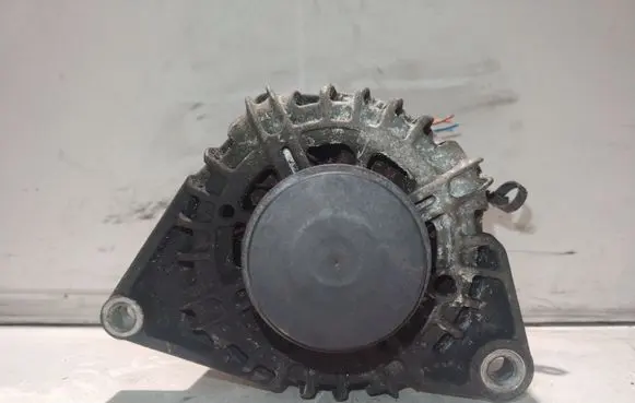 KIA Ceed Generator/alternator 373002A600