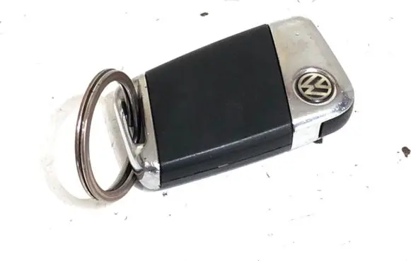 Volkswagen PASSAT B8 Ignition key/card 