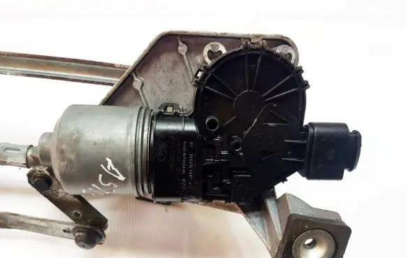 Ford Kuga I Wiper motor 8V4117504BD 8V41-17504-BD