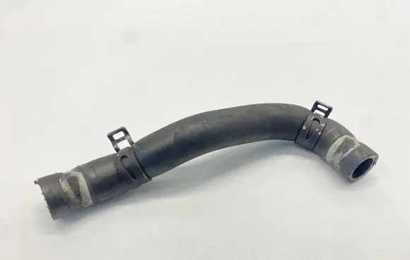 Audi A8 S8 D3 4E Engine coolant pipe/hose 059121073B