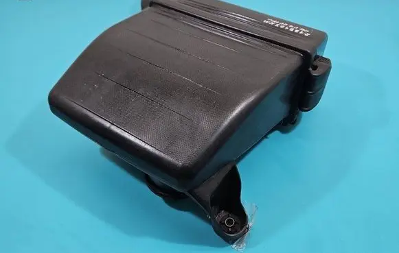 Air filter box