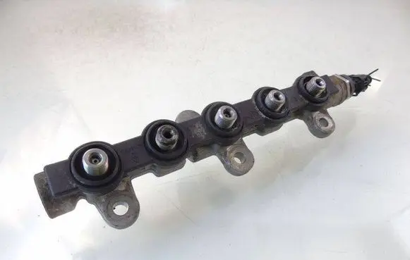 Renault Trafic II (X83) Fuel main line pipe 0445214196