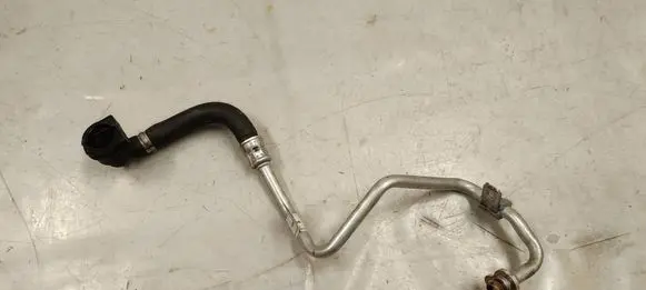 BMW 3 G20 G21 Coolant pipe/hose 8651261