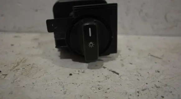 Mercedes-Benz B W245 Light switch 1695451004
