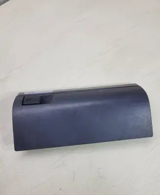 Mercedes-Benz Vito Viano W638 Glove box