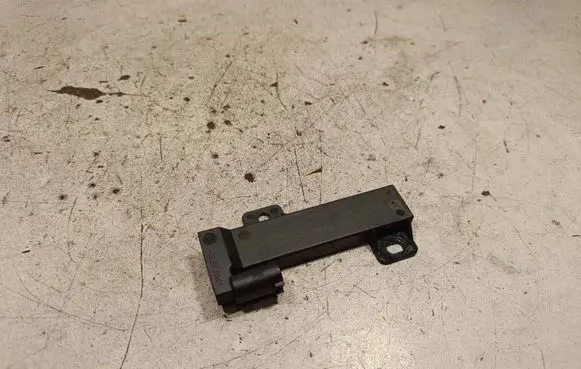 Lancia Thema Aerial antenna amplifier 68051315AB