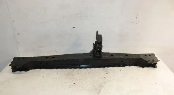 Toyota Auris E180 Front subframe 309E07