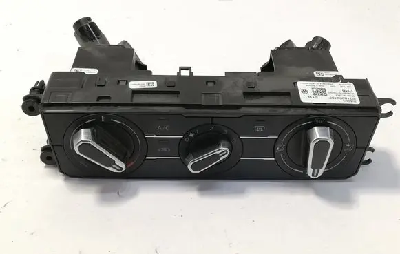 Volkswagen Polo VI Interior fan control switch 2G1820045F