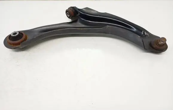 Renault Zoe Front lower control arm/wishbone 