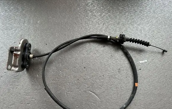 Nissan Patrol Y60 Throttle cable 1820122J00