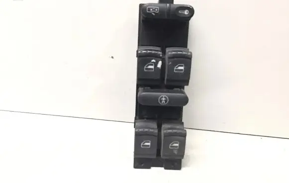 Volkswagen PASSAT B5.5 Electric window control switch 1J4959857B
