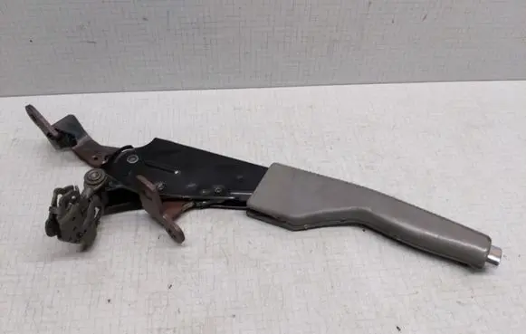 Volkswagen PASSAT B5.5 Handbrake/parking brake lever assembly