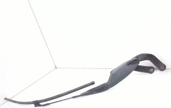 Mercedes-Benz E W211 Front wiper blade arm A2118200444