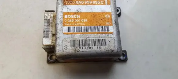 Audi A4 S4 B5 8D Airbag control unit/module 8a0959655c 0285001038
