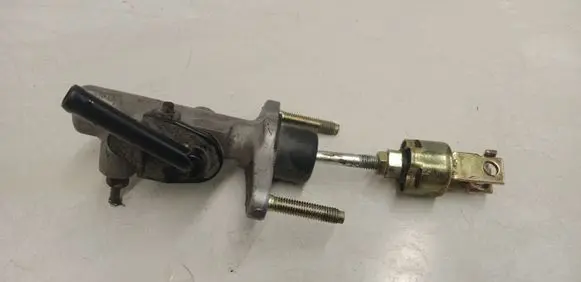 Toyota Yaris Clutch master cylinder 3145416010