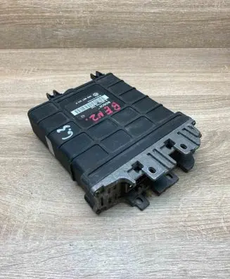 Volkswagen Golf III Engine control unit/module ECU 1H0907311F 0261200760