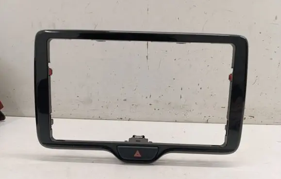 Toyota Yaris XP210 Radio/GPS head unit trim 55405K0030