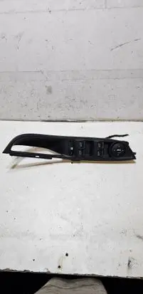 Ford Focus Electric window control switch 3S010020924 AM5T14A132AA