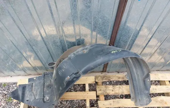 Renault Laguna III Front wheel arch liner splash guards 638230005R