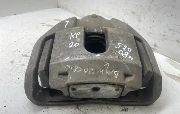 BMW 5 E60 E61 Front brake caliper 607307324