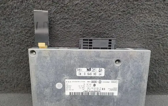 Audi A4 S4 B8 8K Bluetooth control unit module 4E0862335 4E0910336F 8P0035503E