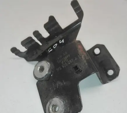 Audi Q3 8U EGR valve cooler bracket 1K0906287J