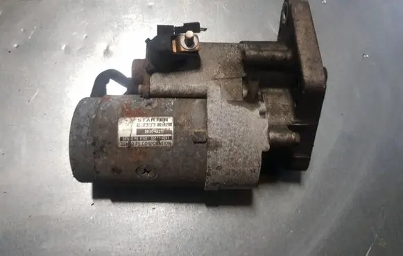 Hyundai Terracan Starter motor 031114241