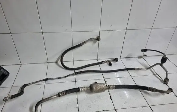 Jaguar XJ X300 Air conditioning (A/C) pressure sensor MNA7310AD LNA7657AB SP3J2045