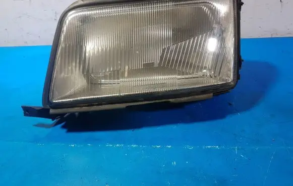 Audi A6 S6 C4 4A Headlight/headlamp