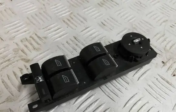 Ford Kuga II A set of switches AM5T14A132AB 10108947 8141660214
