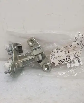 Mercedes-Benz ML W166 Front door upper hinge 1667200137