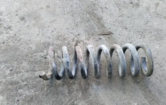 Mercedes-Benz C W203 Rear coil spring