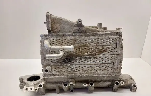 Volkswagen PASSAT B8 Intake manifold 03N129766C
