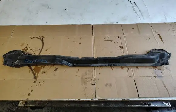 Ford Focus Front strut bar 