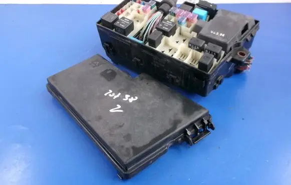 Fuse box set