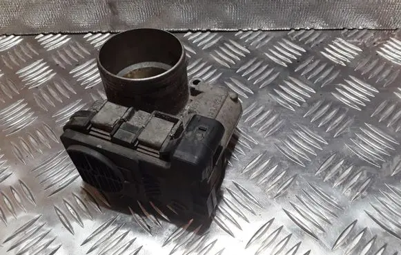 Volkswagen Golf V Throttle valve 03G133062A
