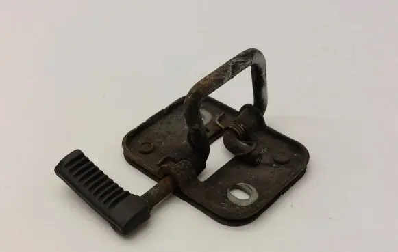 Volkswagen PASSAT B8 Engine bonnet/hood lock/latch loop/hook 3G0823186