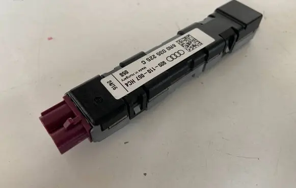 Audi Q5 SQ5 8R Aerial antenna amplifier 8R0035225C
