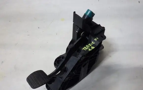 Opel Vivaro Brake pedal