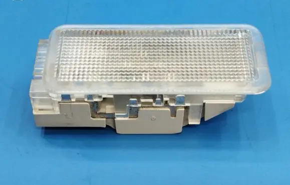 Peugeot 407 Boot/trunk interior light 