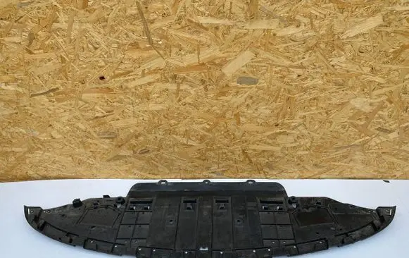 Renault Twingo III Engine splash shield/under tray 622352395R