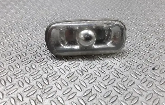 Audi A6 S6 C6 4F Front fender indicator light 8E0949127