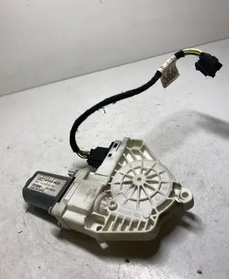 Audi A6 S6 C6 4F Front door window regulator motor 4F0959802D 1101997003250