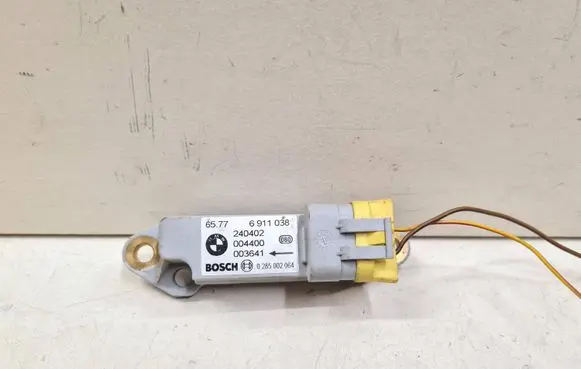BMW X5 E53 Airbag deployment crash/impact sensor 6911038 65776911038 0285002064