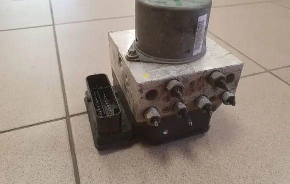 Ford Galaxy ABS Pump CG912C405CC