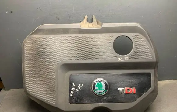 Skoda Fabia Mk1 (6Y) Engine cover (trim) 013301 054591A 038103925AG