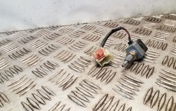 Clutch pedal sensor