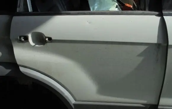 Chevrolet Captiva Rear door 